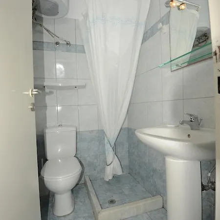 Apartment Molos *