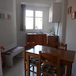 Molos * Παλαιοκαστρίτσα